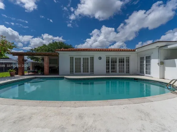 8197 W 14th Ct, Hialeah, FL 33014