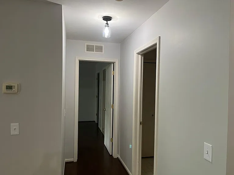 1127 S Lake Dr #208 — Photo 8