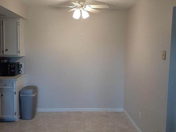 4th image of 5290 Southbrook Ct Unit 48