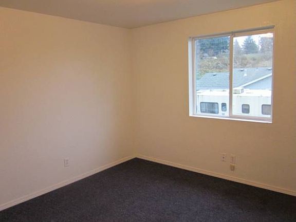 Bedroom (third)