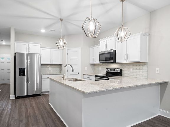 4th image of 209 Drayton Dr Unit G