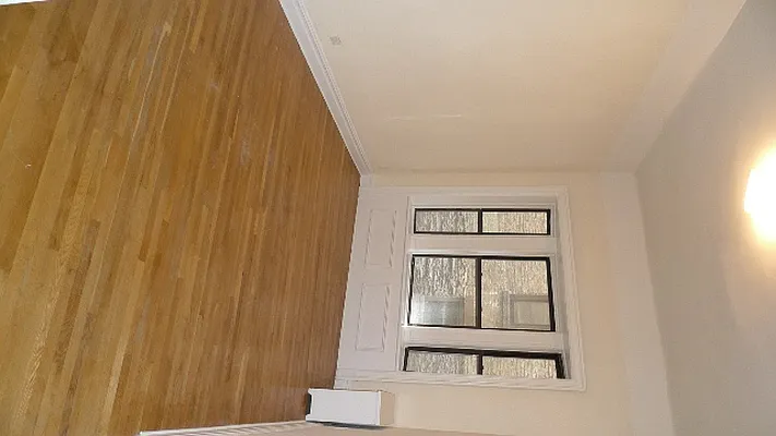 Rented by Platinum Brokerage Group, LLC | media 8