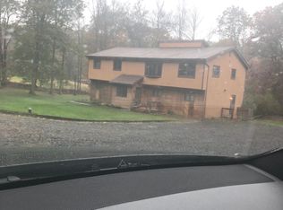 130 Sorrel St, Stroudsburg, PA 18360