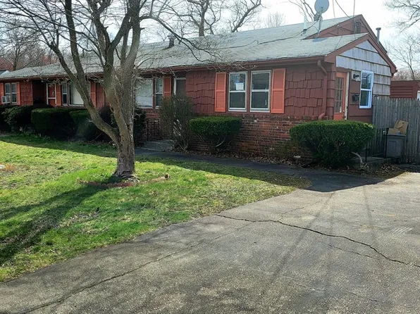 30 Decota Dr #B, Randolph, MA 02368