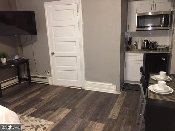2nd image of 302 S 12th St #Townhouse