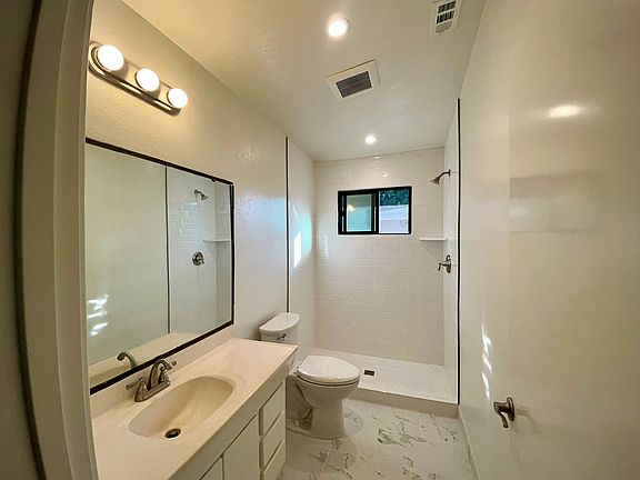 5th image of 1601 San Pascual St