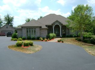 120 Oak Pointe Ct, Bowling Green, KY