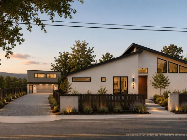 733 University Street, Healdsburg, CA 95448