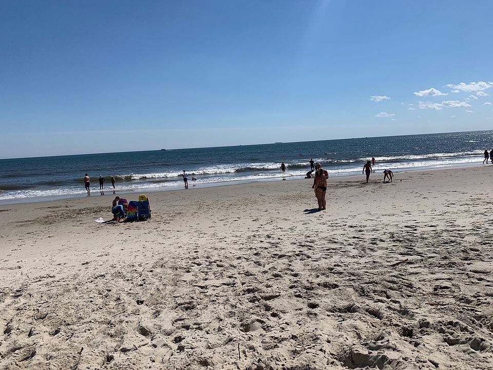 1st image of 200 Beach 128 St