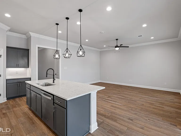 414 Blanchard Loop — Photo 24
