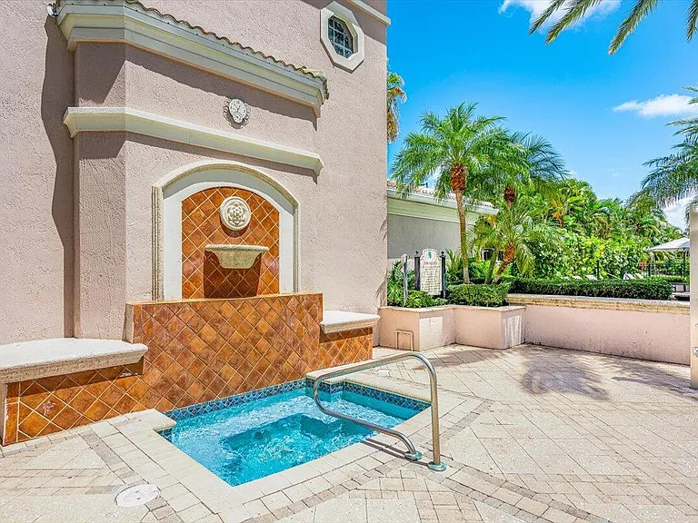 2916 Tuscany Ct #201 — Photo 37