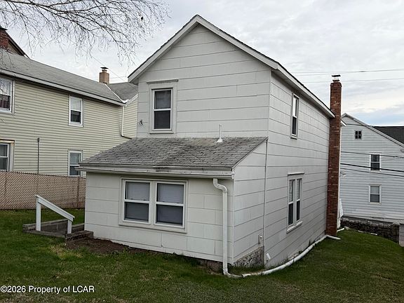 3rd image of 640 Ridge St