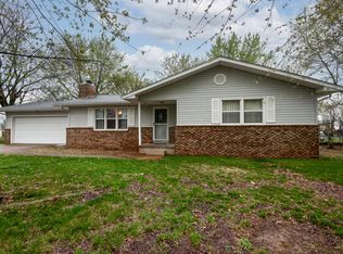 87 E Willow St, Fair Grove, MO 65648