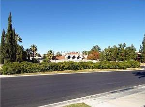 2nd image of 15 Burning Tree Ct