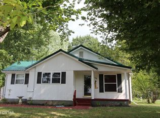 125 Monroe St, Dyer, TN 38330
