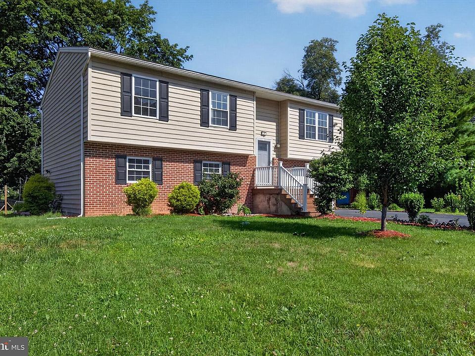 1st image of 2 Raspberry Dr