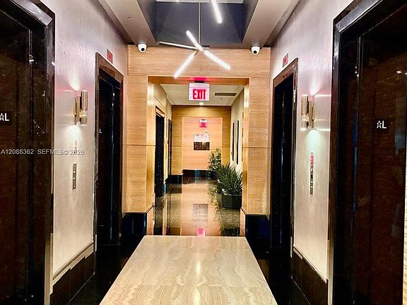 4th image of 950 Brickell Bay Dr APT 4505