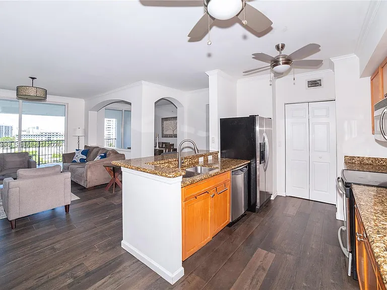 17150 N Bay Rd #2914 — Photo 8