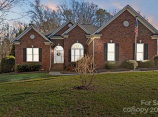 3031 Fairmead Dr, Concord, NC 28025