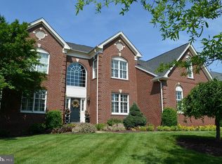 20211 Kiawah Island Dr, Ashburn, VA 20147