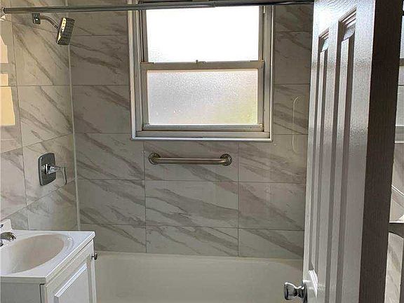 4th image of 214-23 Hillside Ave #23-A