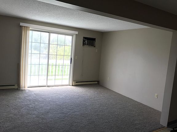 4th image of 6824 Plaza Dr APT 10