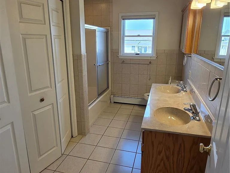 74 W Spruce St — Photo 13