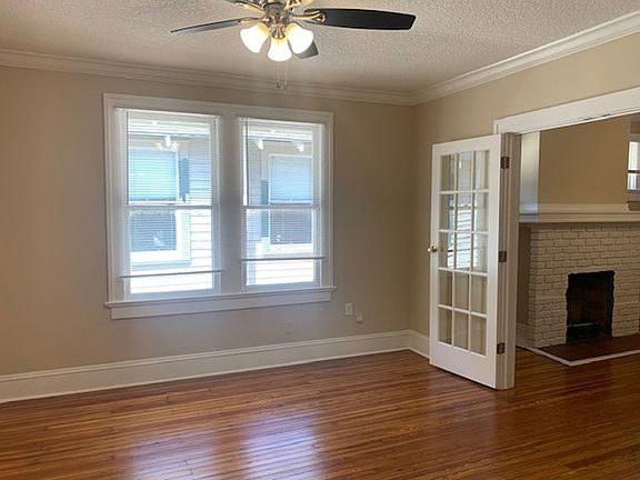 5th image of 2518 College St