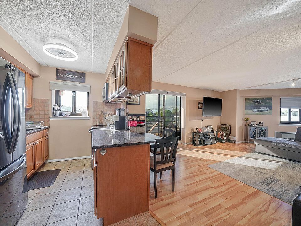 1st image of 725 Miller Avenue #234