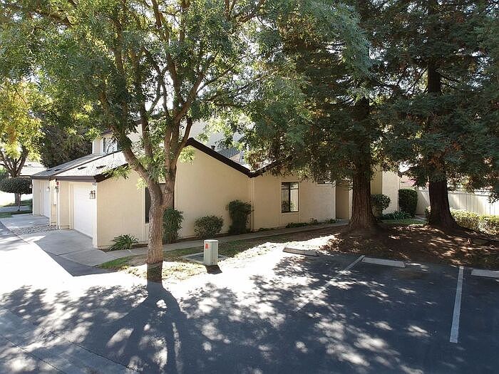 2nd image of 1132 Cedar Creek Dr Unit 3