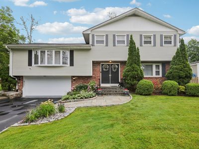 103 Worthington Road, White Plains, NY, 10607