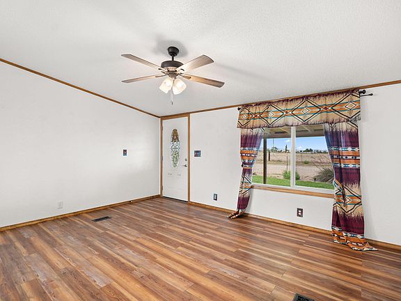 2nd image of 25 Polo Rd
