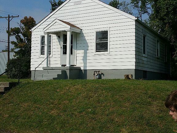 2nd image of 15 N Halloway St
