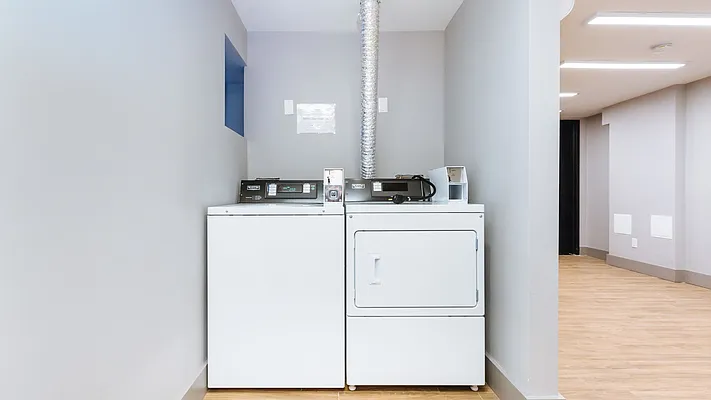 Rented by Nooklyn NYC LLC | media 10