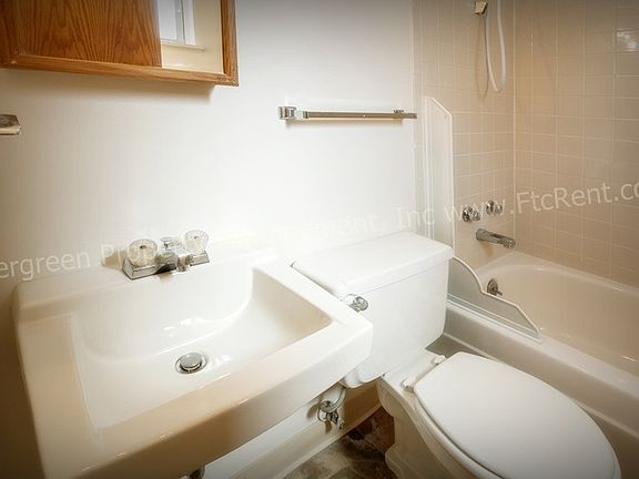 4th image of 2008 W Plum St #2ff131b3a