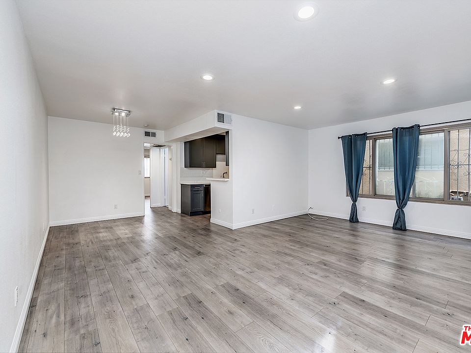 1st image of 110 E Hillcrest Blvd APT 103