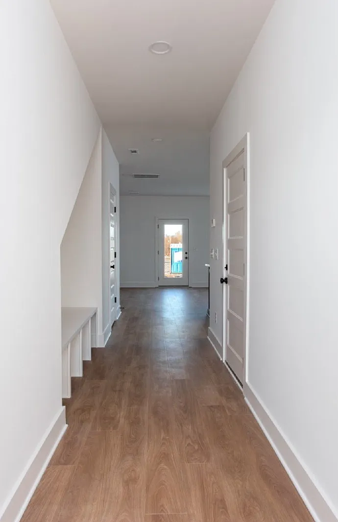 3 bed, 2.5 bath, 1517 sqft, $1,900 — Photo 3
