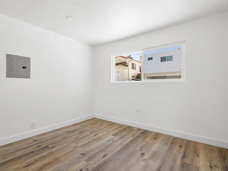1822 Missouri St — Photo 13