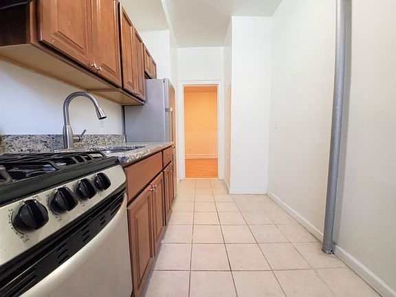 2nd image of 3252 33rd St APT A2