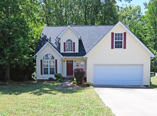 301 Oak Ridge Dr, Greenwood, SC 29649