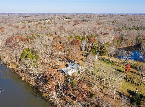 2nd image of 199 Country Life Acres