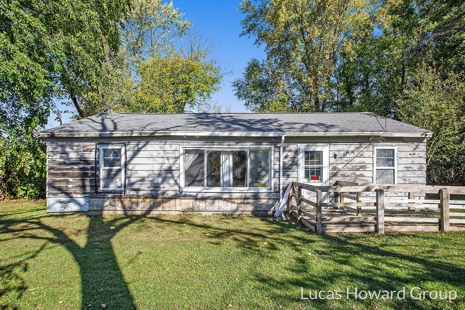 3309 Greenfield Ave photo 1