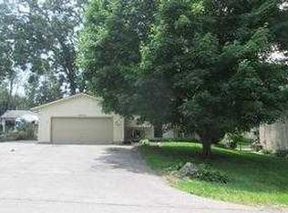 25251 W Woodland Ter, Lake Villa, IL 60046