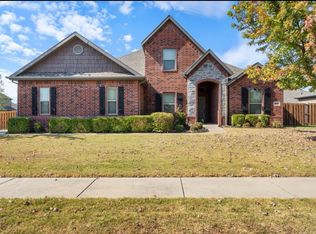 5606 S 62nd St, Rogers, AR 72758