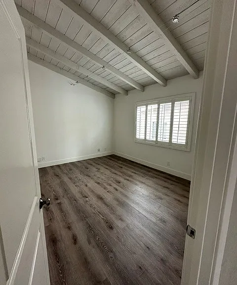 706 1/2 Narcissus Ave — Photo 13