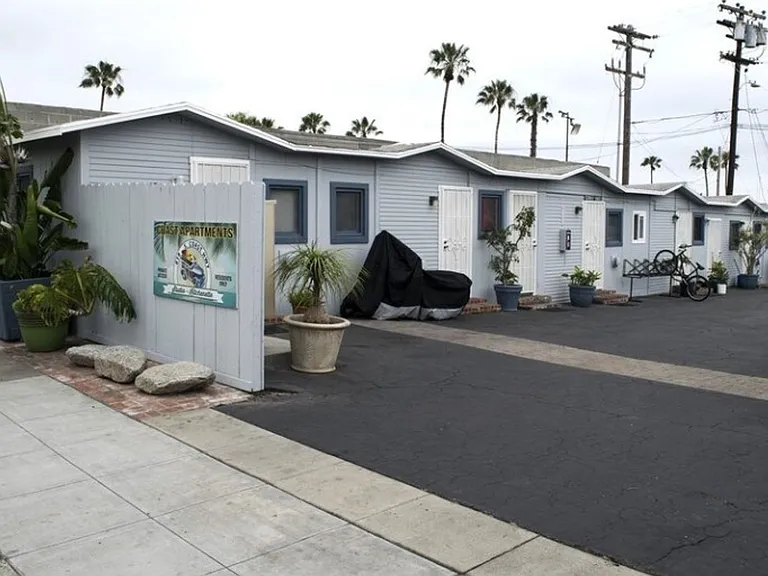 619 S. Coast Hwy — Photo 1