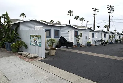 619 S. Coast Hwy Photo 1
