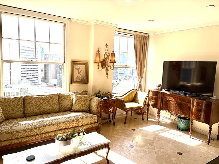 702 Ash St #900 — Photo 57