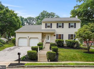 132 Eaton Dr, Wayne, PA 19087