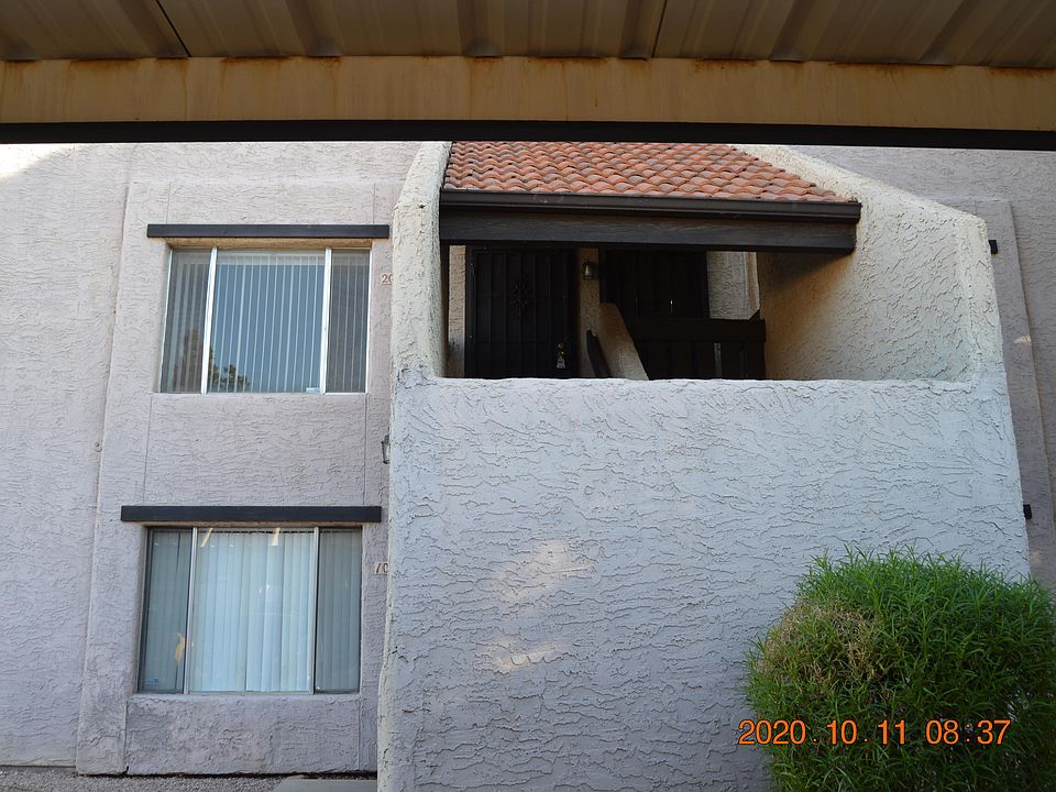 1st image of 1927 E Hampton Ave Unit 205